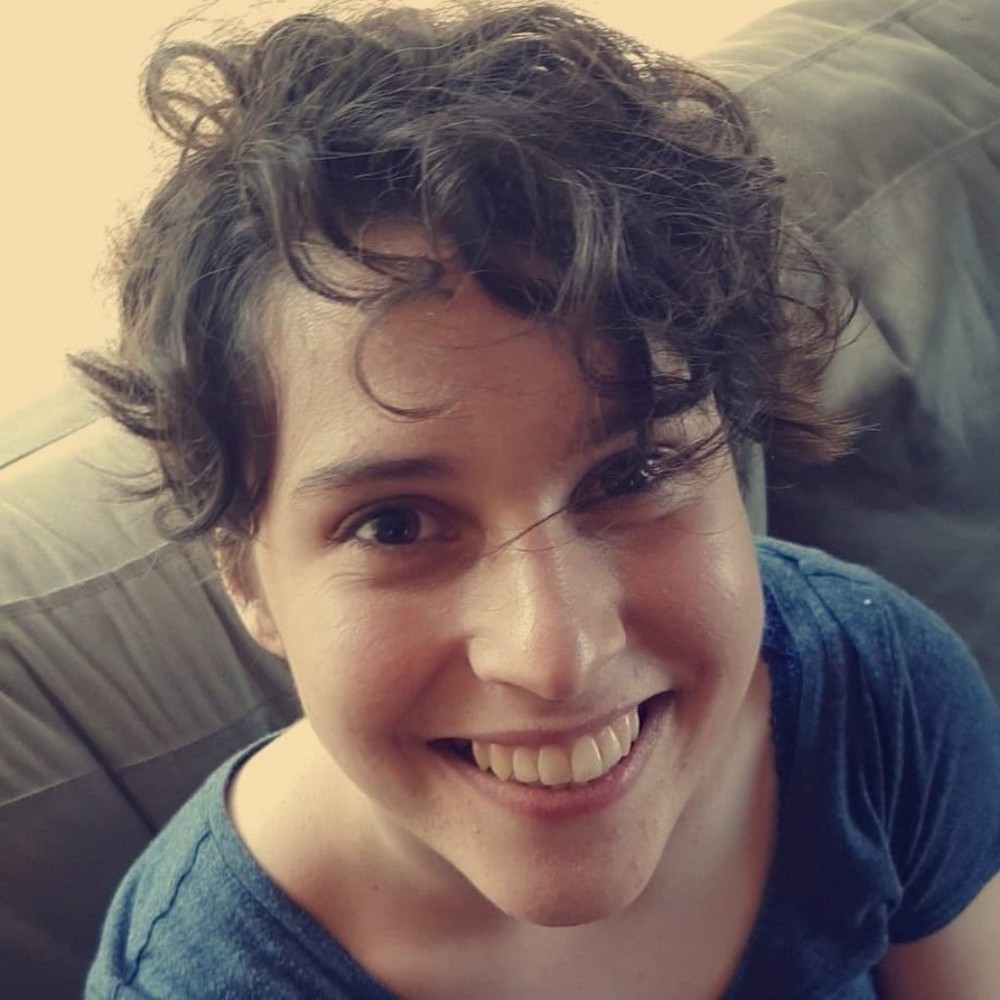 Meet your Posher, Julia